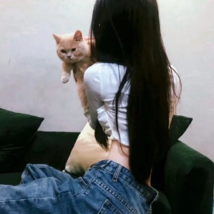 走夜路的男人